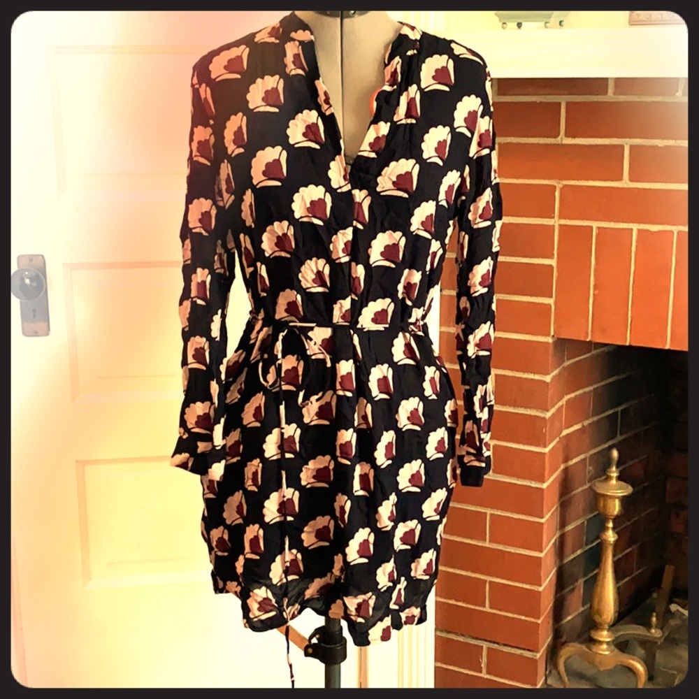 Loft Medium pattern shift dress with belt